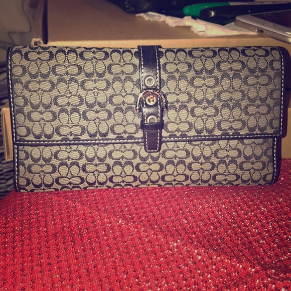Coach Handbags - Coach wallet